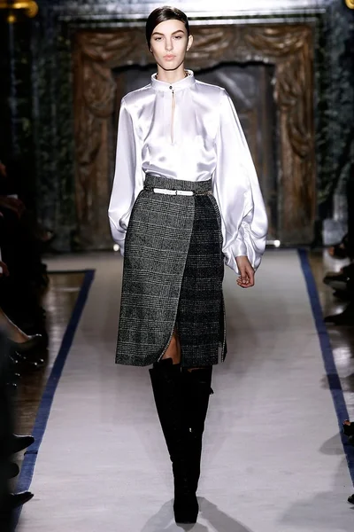 Look 2